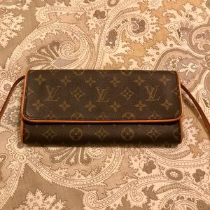 Authentic Louis Vuitton Pochette Twin PM